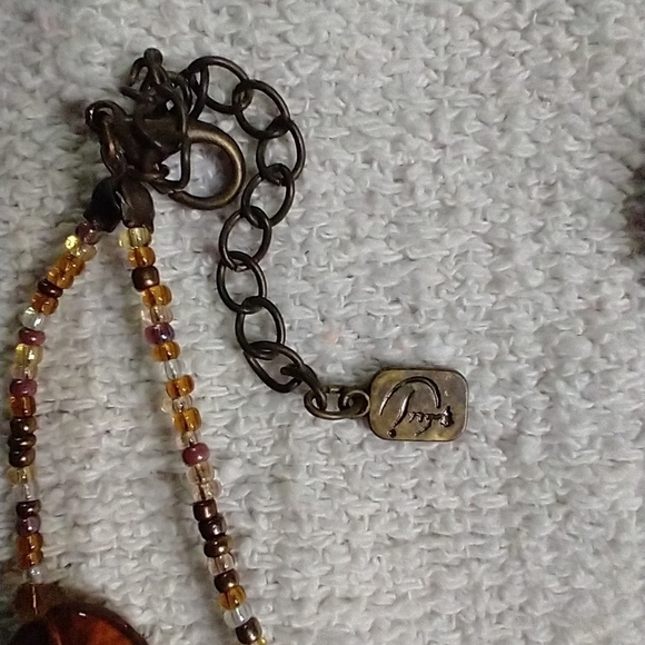 Long faux amber brown orange beaded necklace - Picture 5 of 6